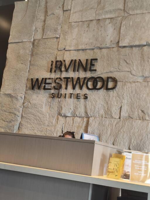 Irvine Suites Lantai 26-I2618 Cikarang Exterior foto